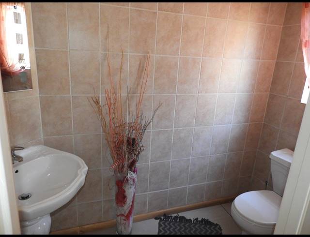 3 BEDROOM HOUSE FOR SALE IN THREE RIVERS EAST